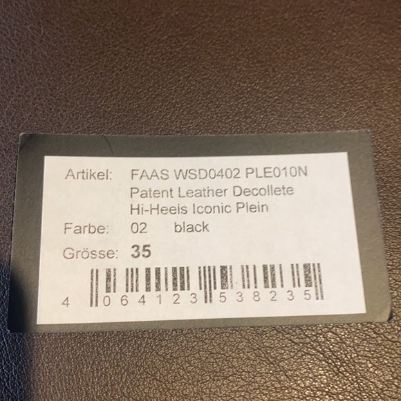 New Phillip Plein pumps with PP Hexagon on the toe. stiletto heel leather❤️ - Picture 5 of 7